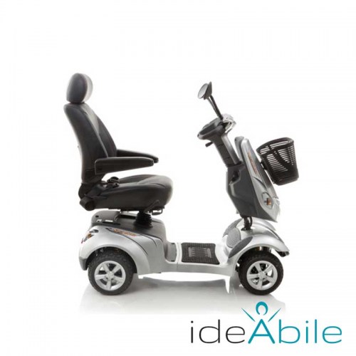 Scooter elettrico Venus di Moretti: ottime performance e dimensioni contenute, vista laterale